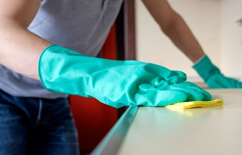 Professional end of tenancy cleaning in Shepherdsbush for a rental flat